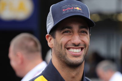 Ricciardo 'more confident' of new F1 deal before summer break