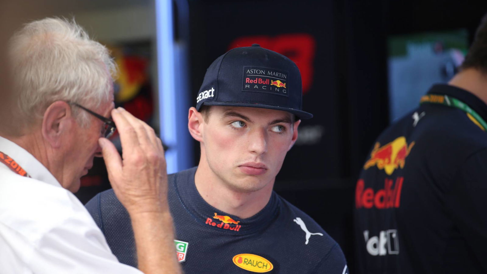 Verstappen: Sangat sederhana, giliran Ricciardo yang berada di depan