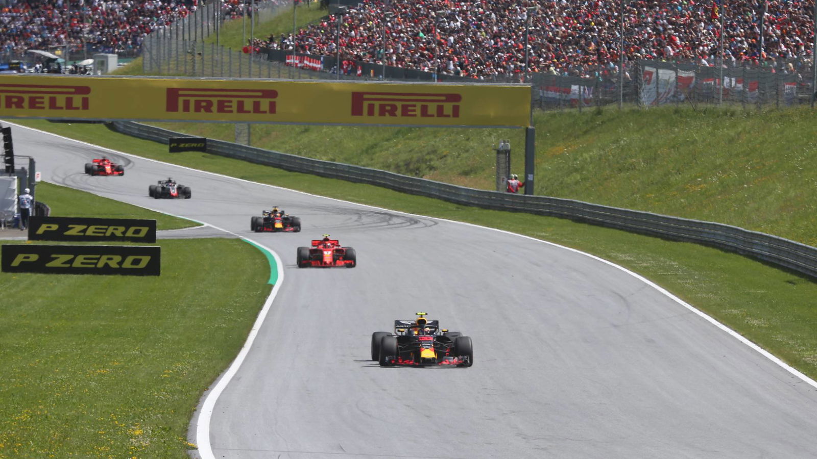 Verstappen 'mengatasi saat-saat sulit' dengan kemenangan GP Austria