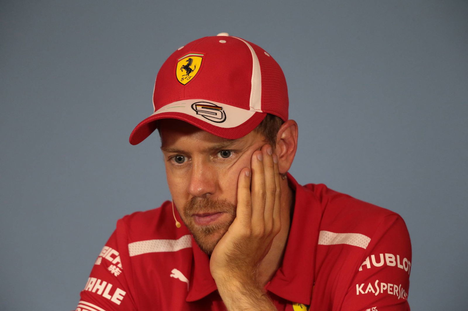 Hamilton melabeli Mercedes sebagai 'ahli strategi terbaik' F1 setelah mendapat kritik