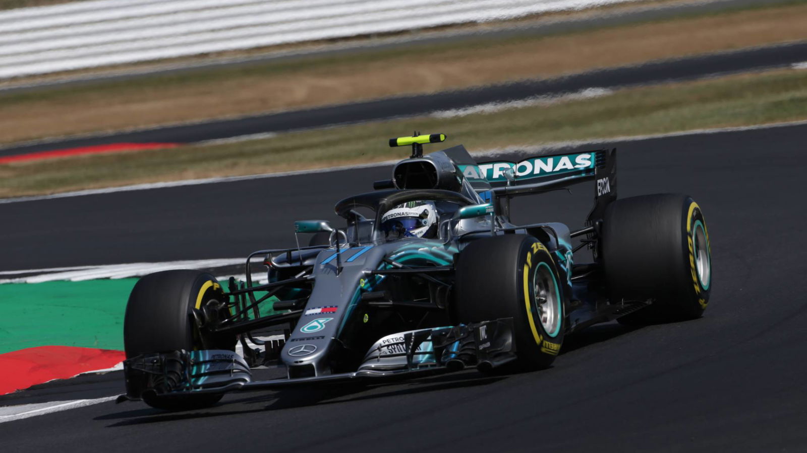 Bottas: Mercedes 'perlu berurusan' dengan masalah ban yang terlalu panas