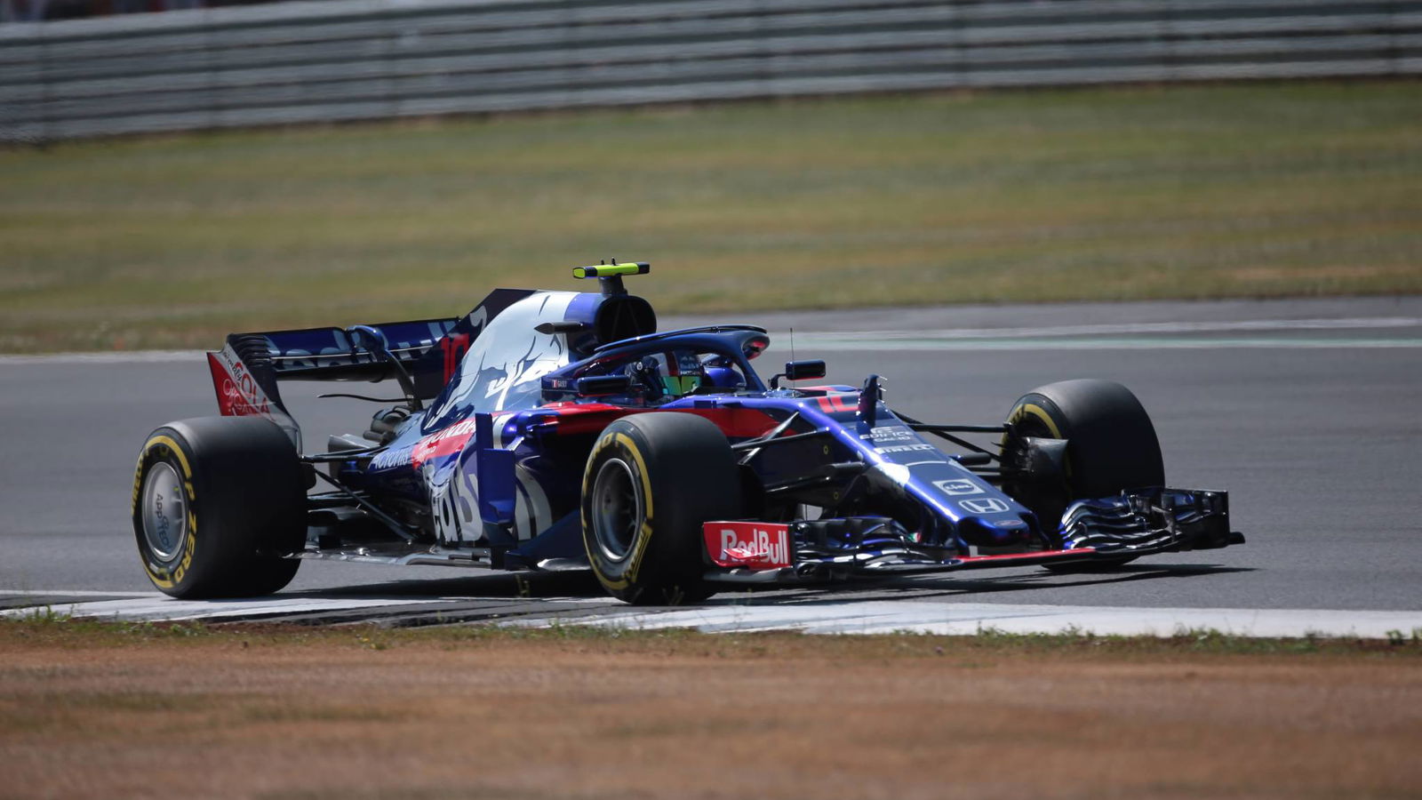 Toro Rosso tidak senang dengan 