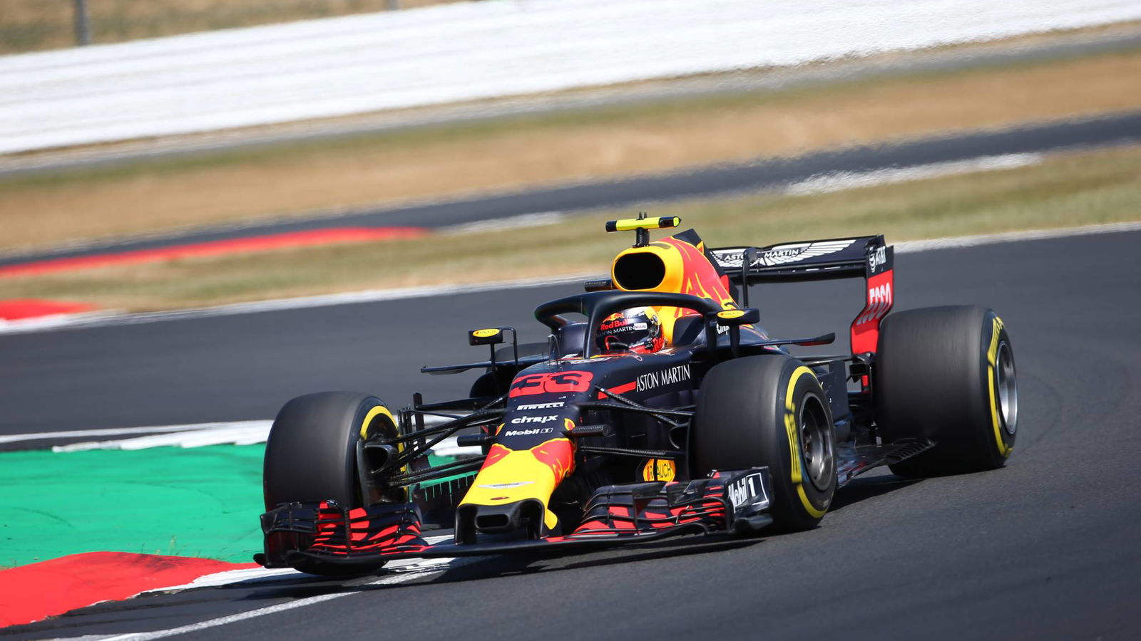 Red Bull mencurigai kegagalan rem-by-wire menyebabkan Verstappen pensiun