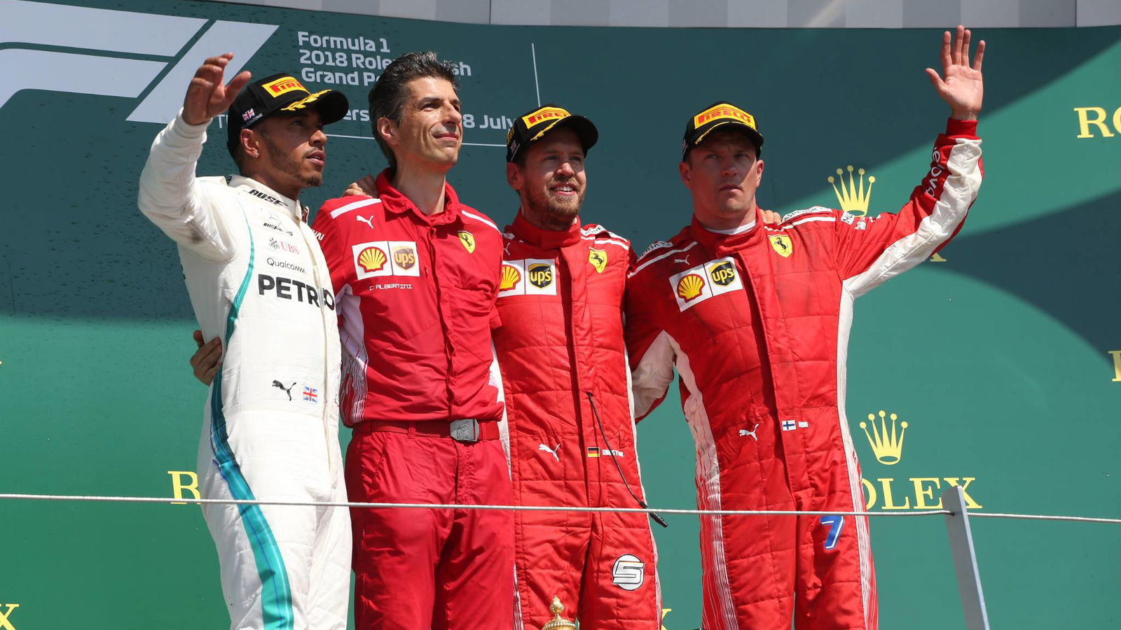 Hamilton mempertanyakan 'taktik menarik' Ferrari