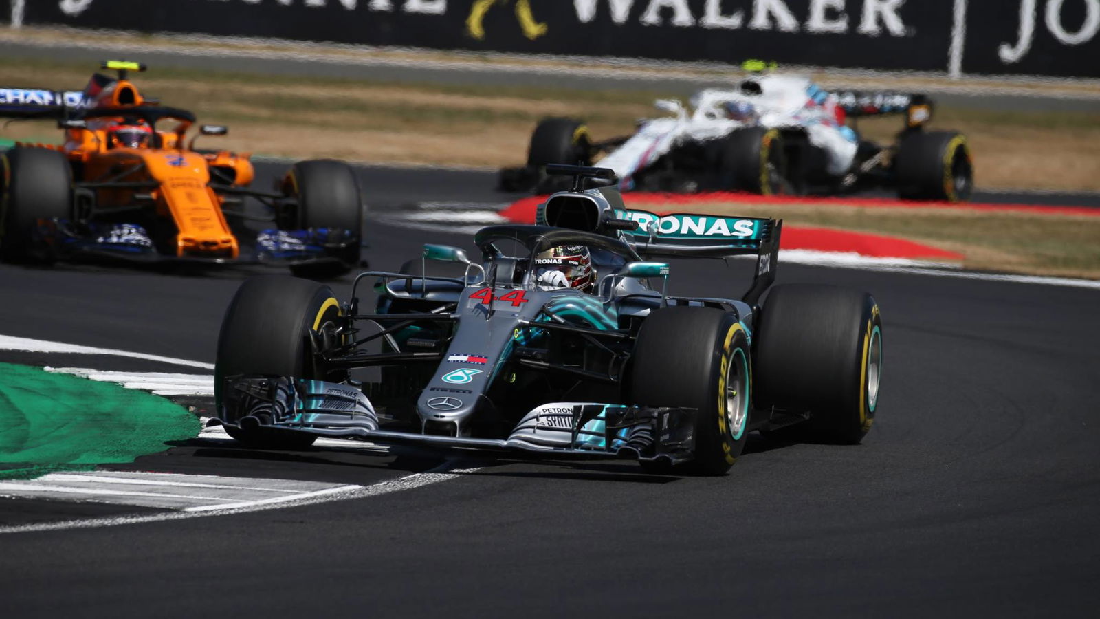 Hamilton bersumpah untuk tidak menyerah setelah perlawanan 'besar' di GP Inggris