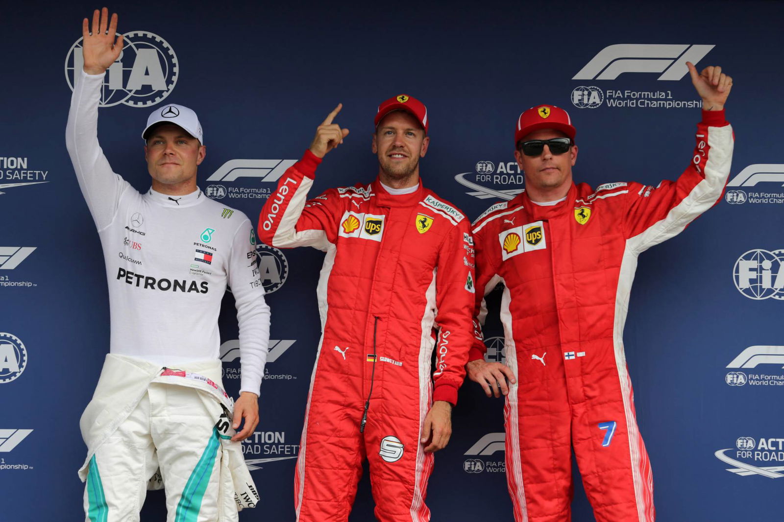 Hamilton menyerang dari urutan ke-14 untuk kemenangan GP Jerman, Vettel tersingkir