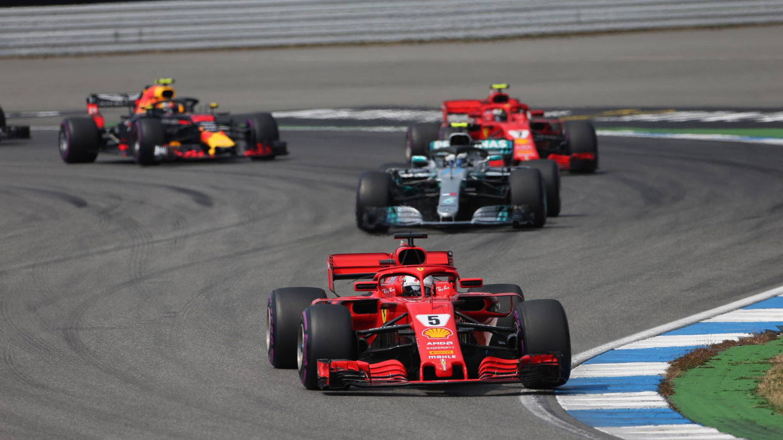 Mercedes: Pertarungan Gelar F1 2018 'Seru, Menakutkan'