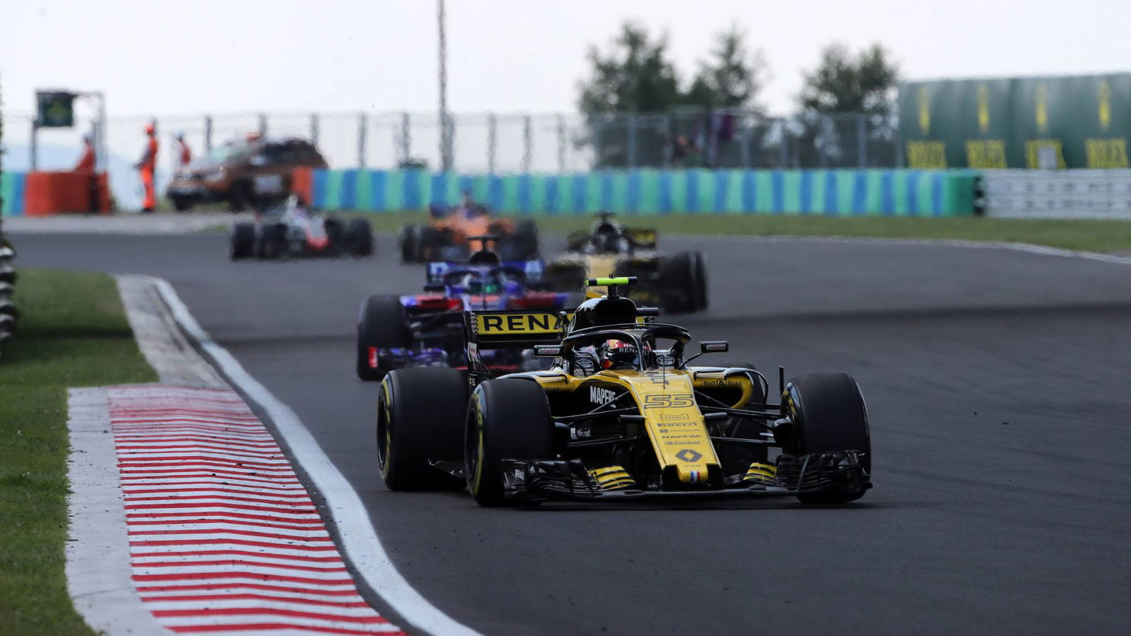 Sainz: Suffering overcut hurt Hungarian GP charge