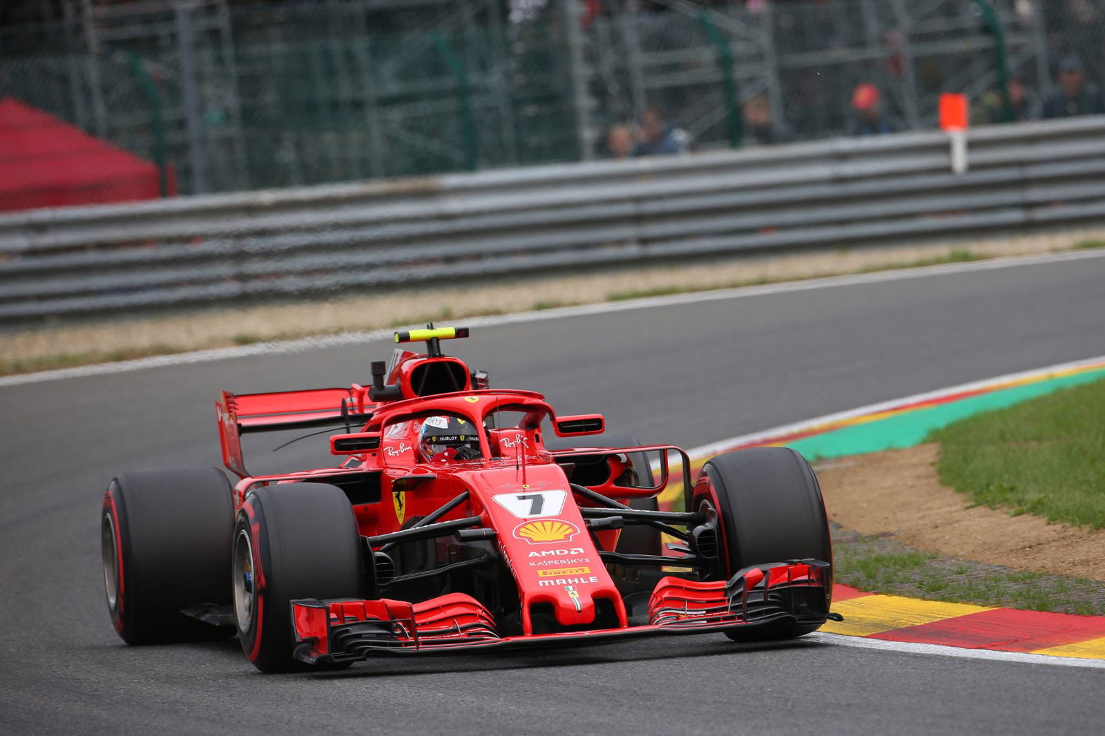 Hamilton di kualifikasi Spa: 'Hujan selalu menjadi temanku'