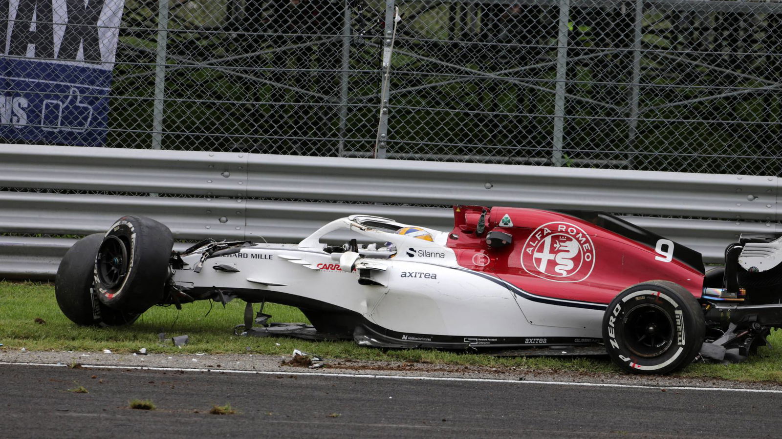 Sauber opts for new chassis after Ericsson’s practice crash
