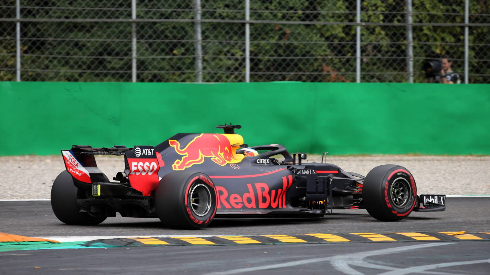 Renault membenarkan Ricciardo DNF karena masalah kopling