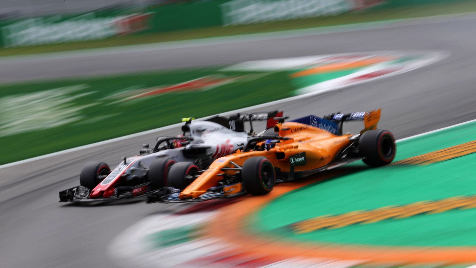 'Aku tidak sabar menunggu dia pensiun' - Magnussen mengecam Alonso