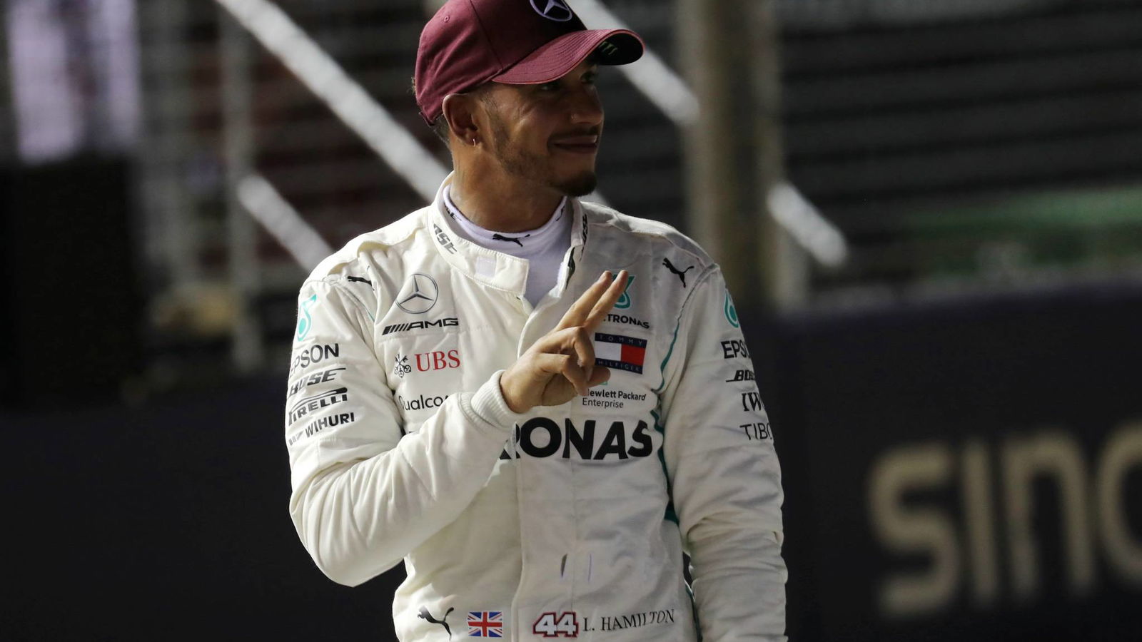 Wolff found Hamilton's Singapore pole lap 'surreal'