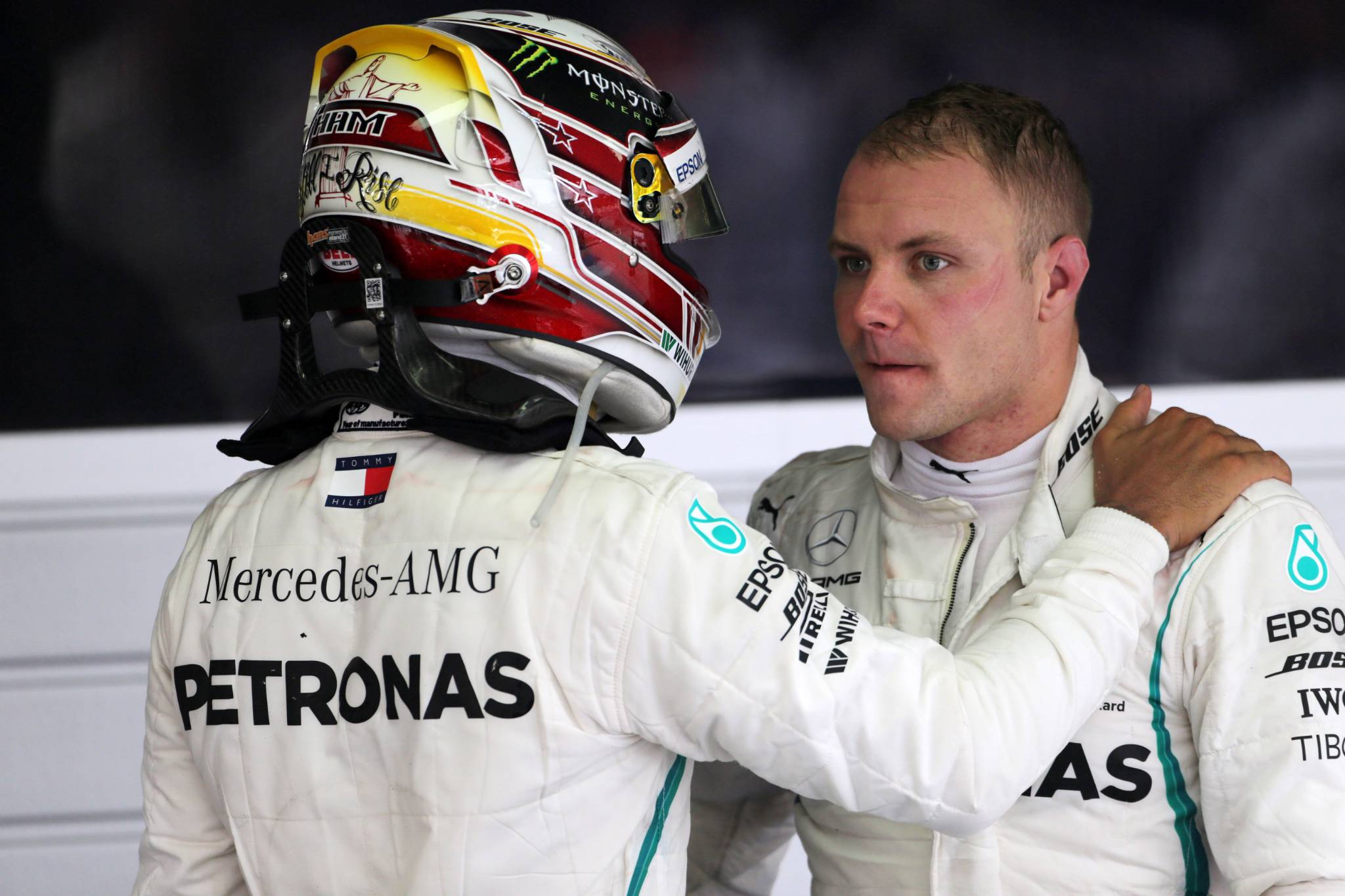 30.09.2018 - Race, Lewis Hamilton (GBR) Mercedes AMG F1 W09 race winner and 2nd place Valtteri Bottas (FIN) Mercedes AMG F1 W09