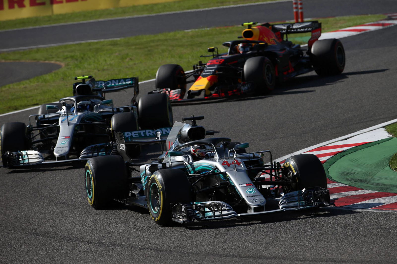 Hamilton taking F1 2018 title charge ‘one step at a time’
