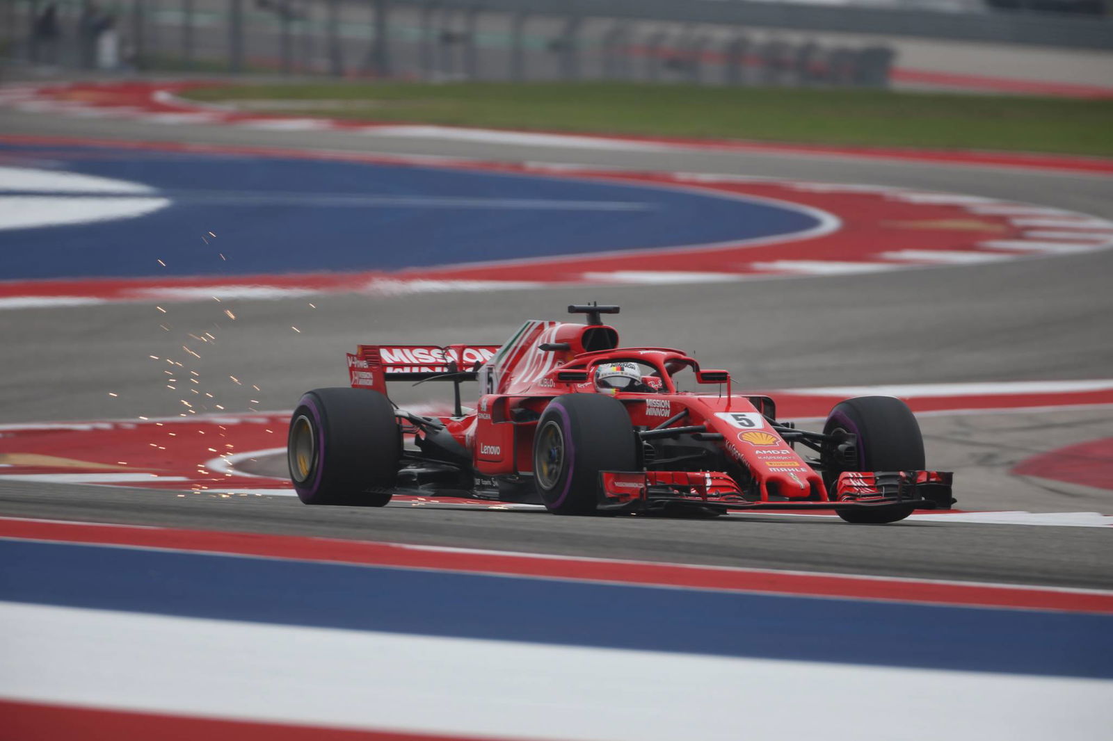 Hamilton edges Vettel, Raikkonen for US GP pole