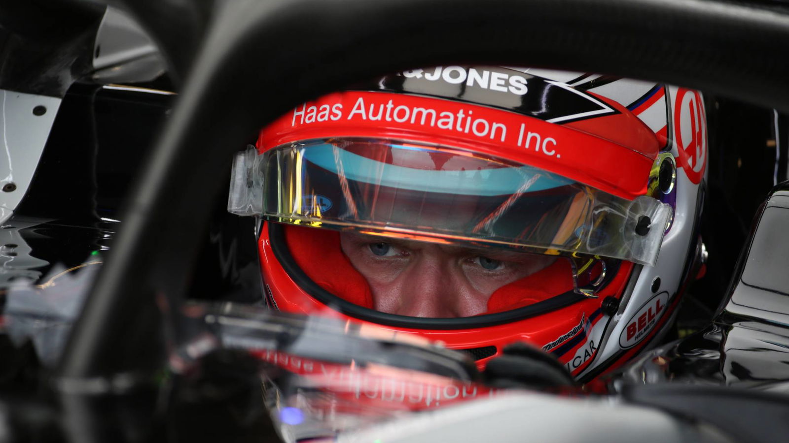 Pembalap kedua Magnussen akan dikeluarkan dari GP AS