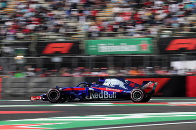 Bagaimana lantai yang rusak mengobarkan ketegangan yang tumbuh di Toro Rosso