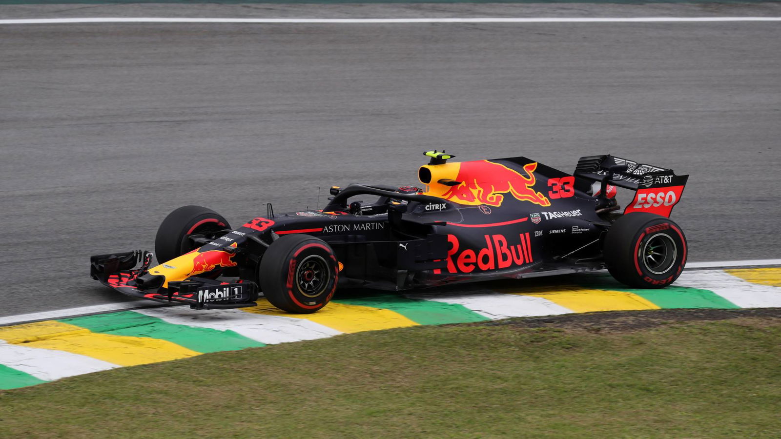 Red Bull Racing extends TAG Heuer partnership