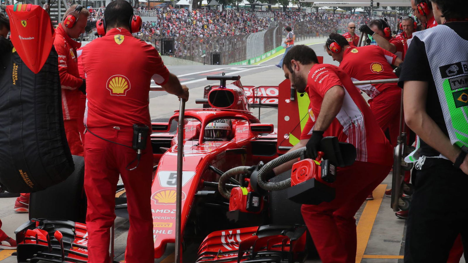 Vettel mengecam panggilan jembatan timbang yang 