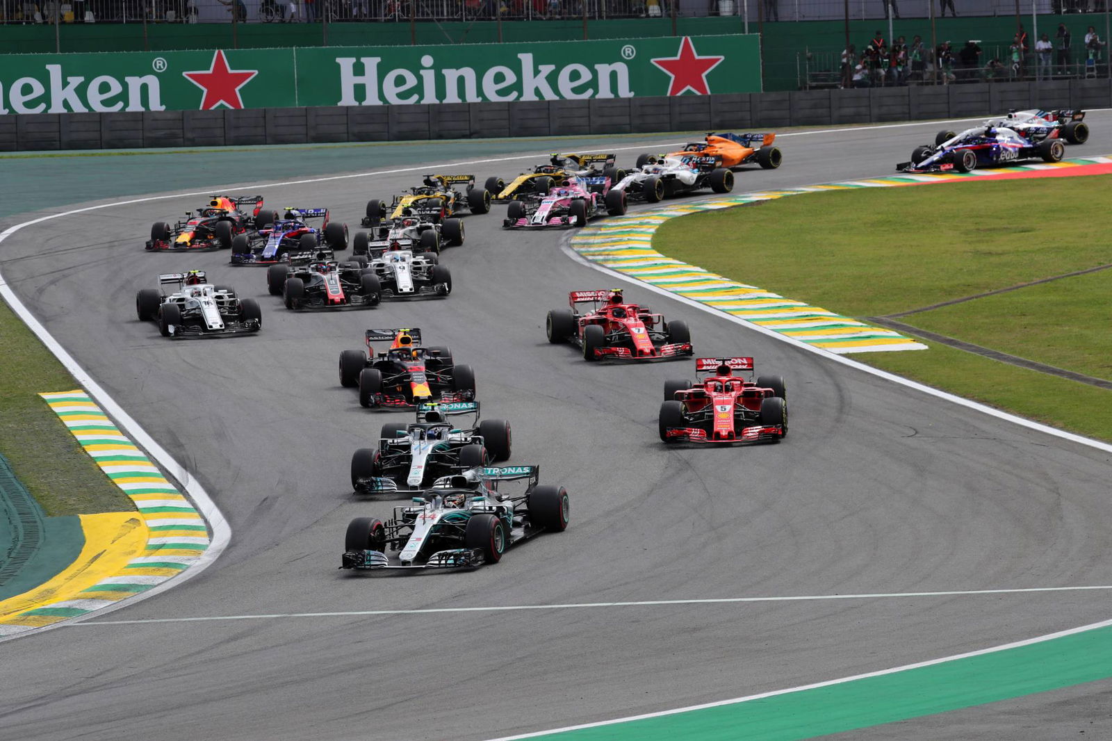 Raikkonen displaces Ferrari on third morning of F1 test