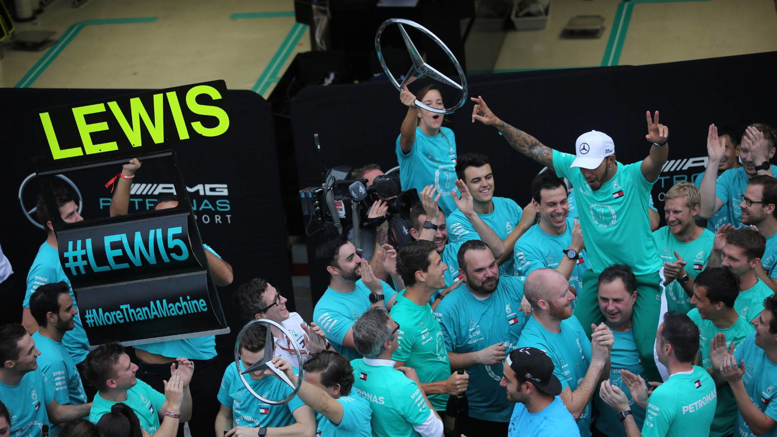 Hamilton, Mercedes nominated for Laureus awards
