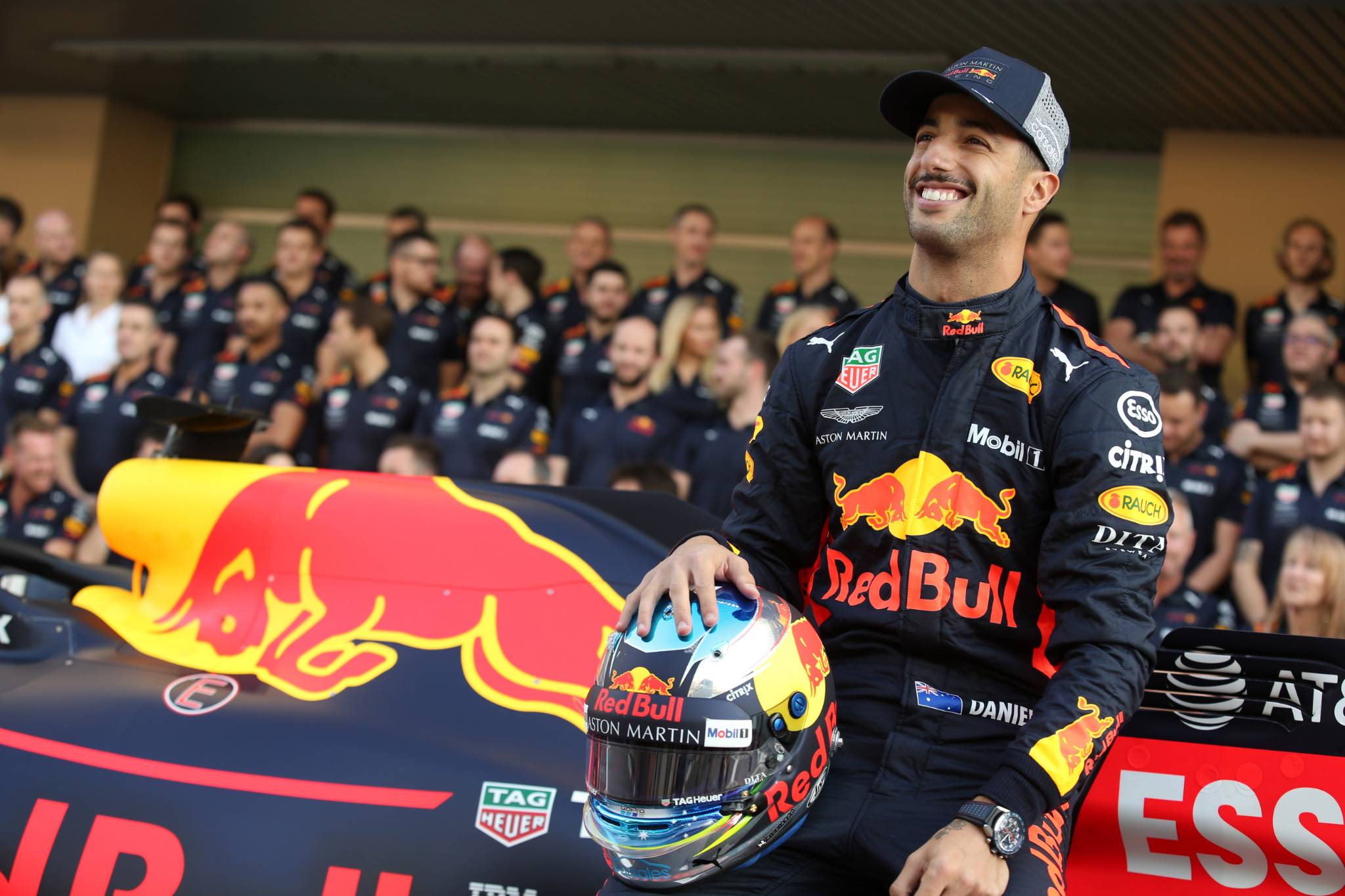 22.11.2018 - Daniel Ricciardo (AUS) Red Bull Racing RB14 