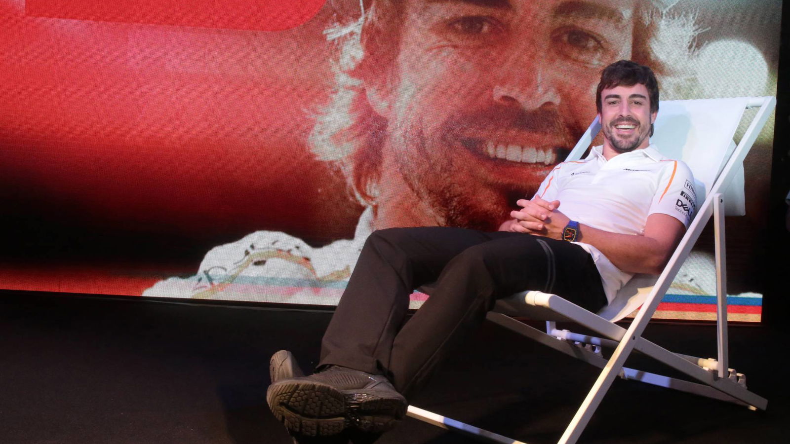 Formula 1 bids farewell to Alonso at paddock party