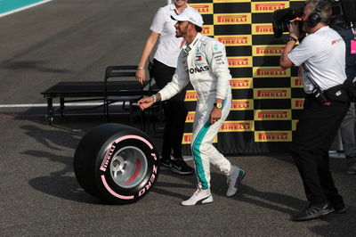 Hamilton: Current F1 tyres dictate no out-and-out racing