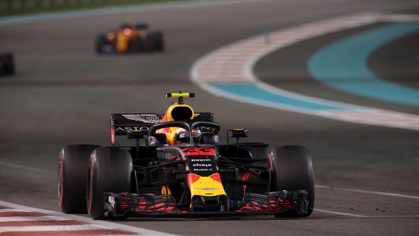 Verstappen blinded by oil from Gasly’s Honda F1 engine