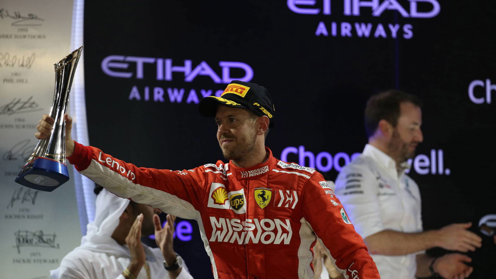 Vettel 'mencoba segalanya' untuk mengalahkan Hamilton di final F1 Abu Dhabi