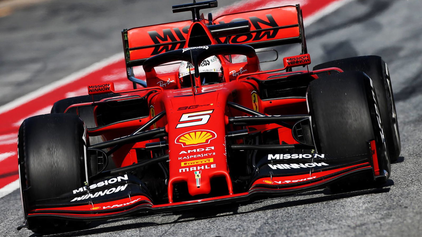 Vettel: Ferrari F1 revolution would be ‘madness’