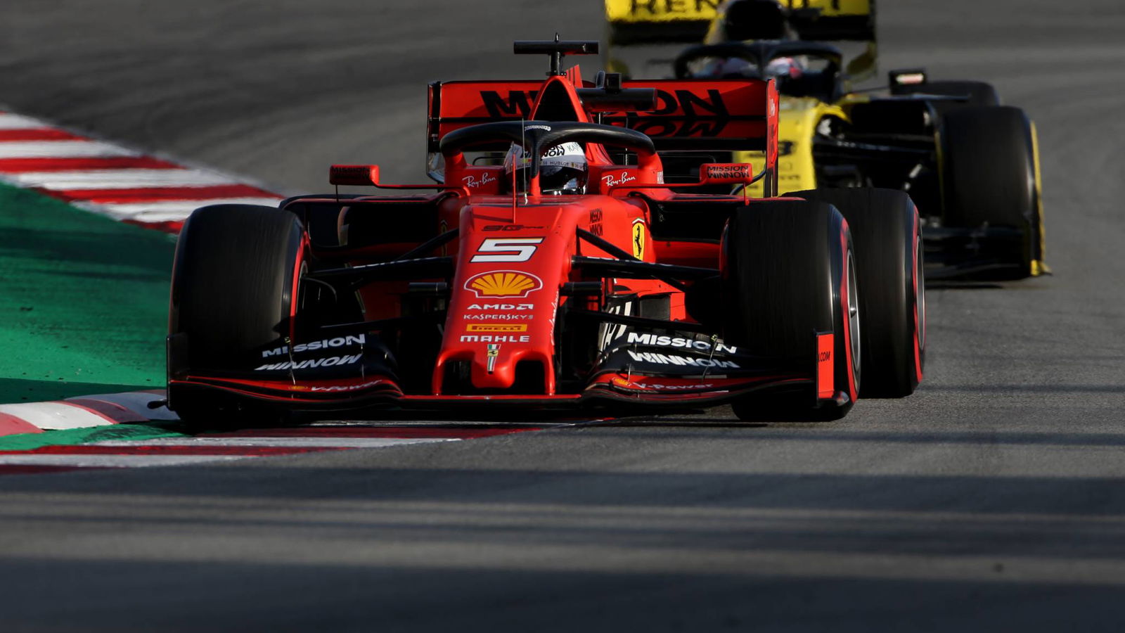 Vettel: 2019 F1 cars still tricky to follow