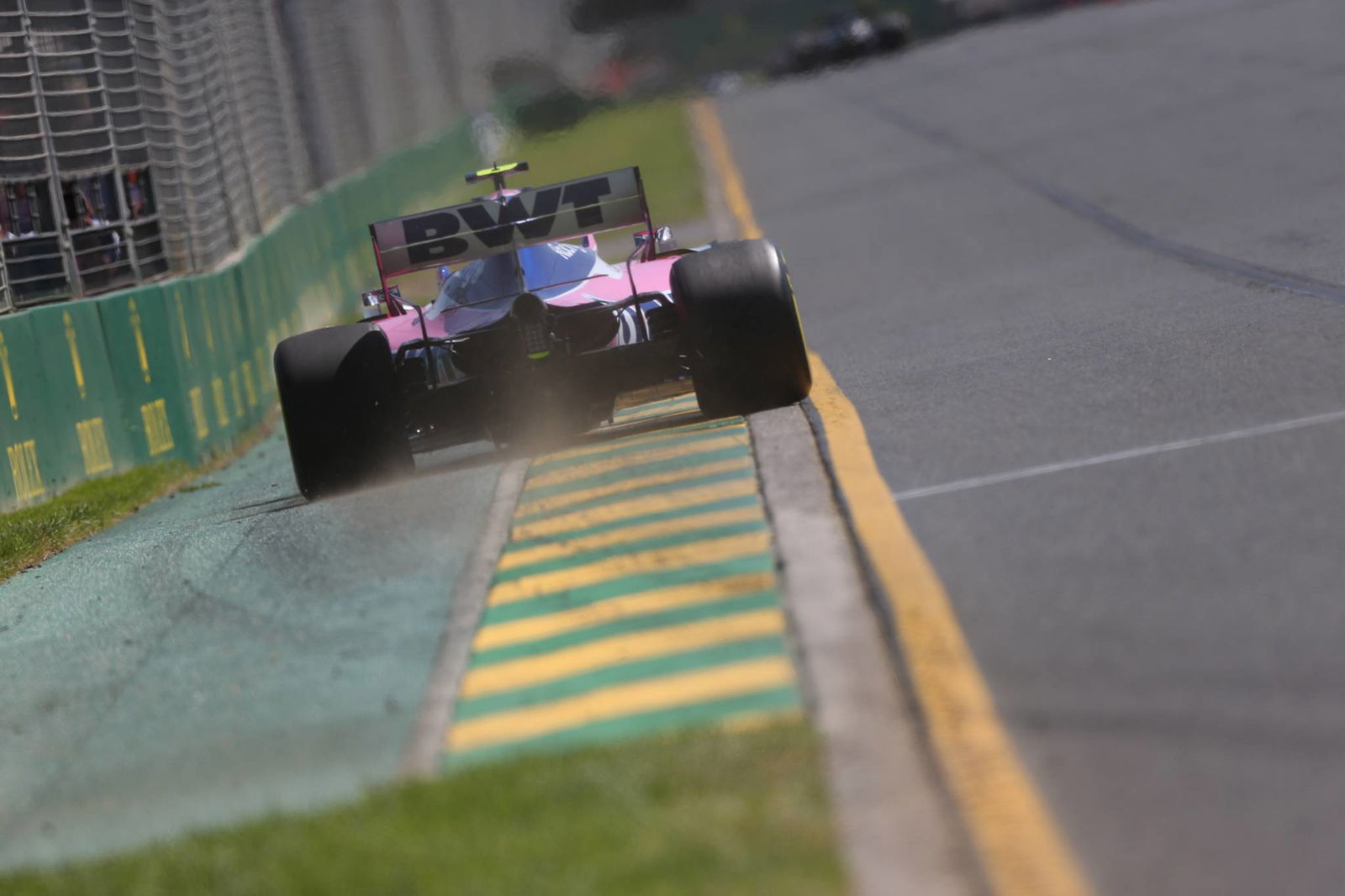 Hamilton, Mercedes jelas di FP2 Australia