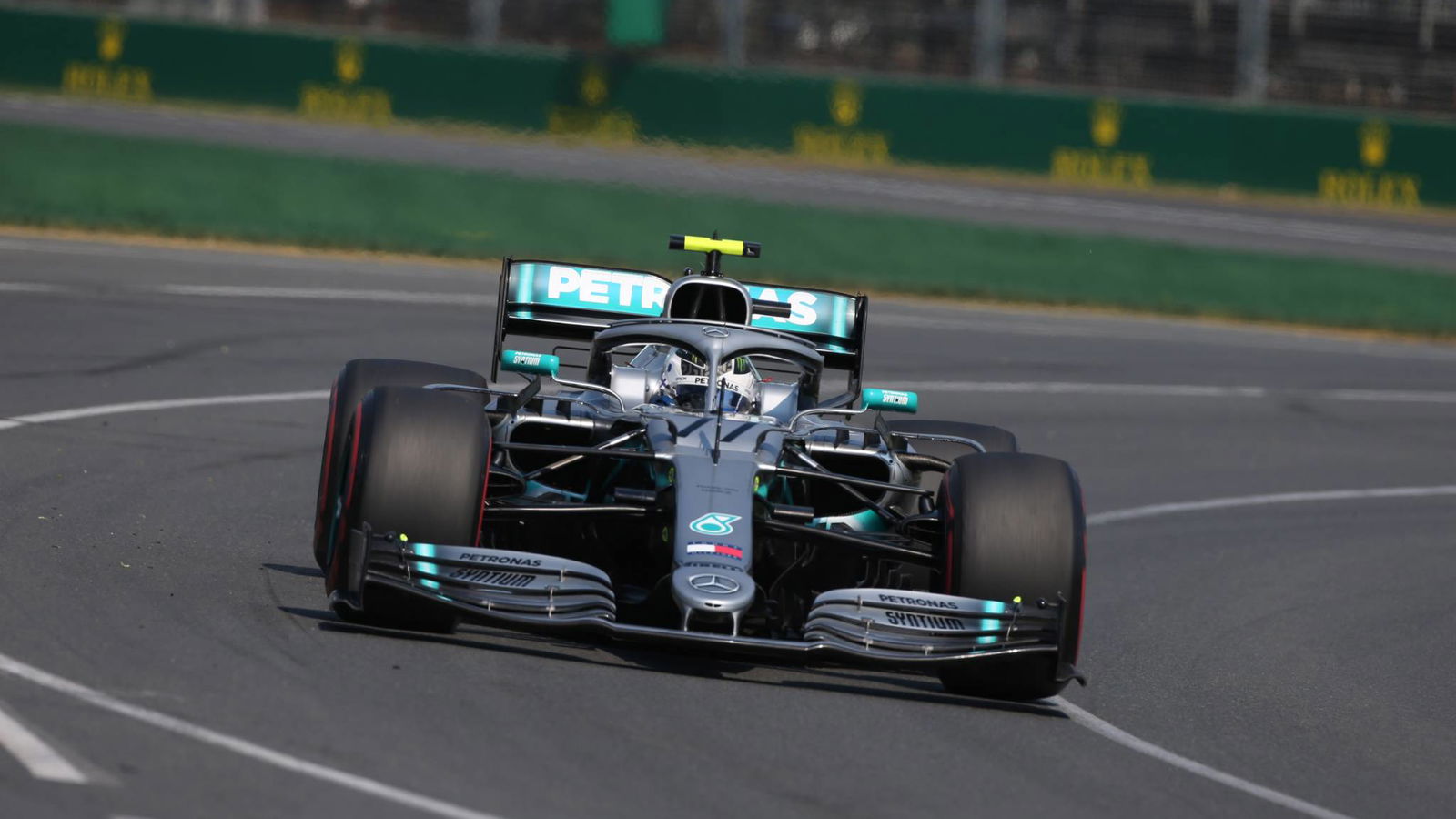 Mercedes explains 'risk versus reward' in fastest lap strategy