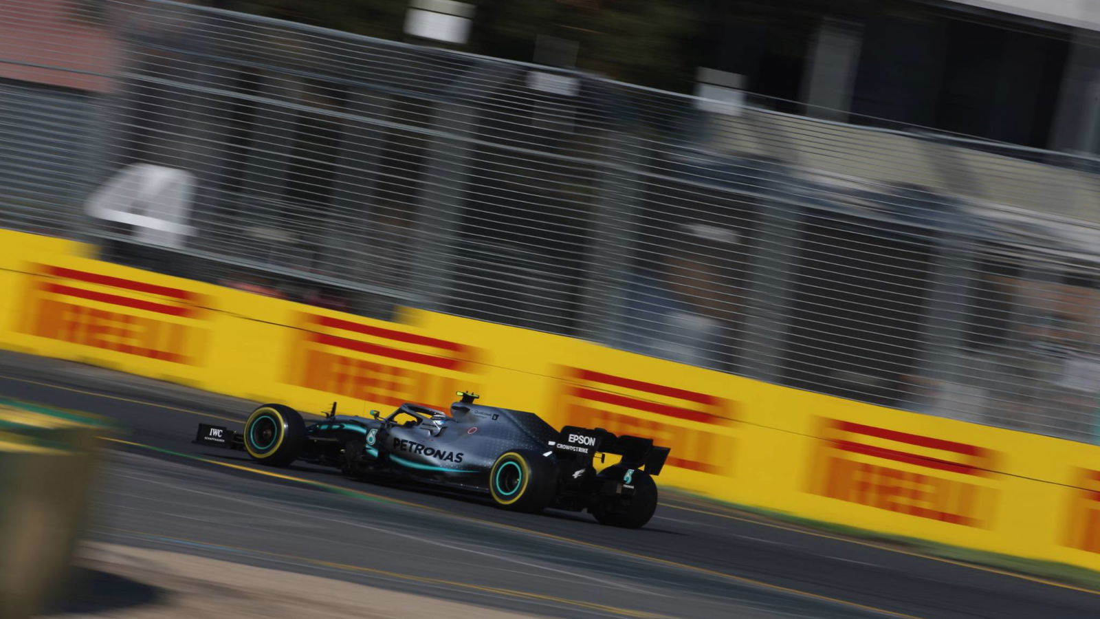 Mercedes backs cost cap “at the right levels”