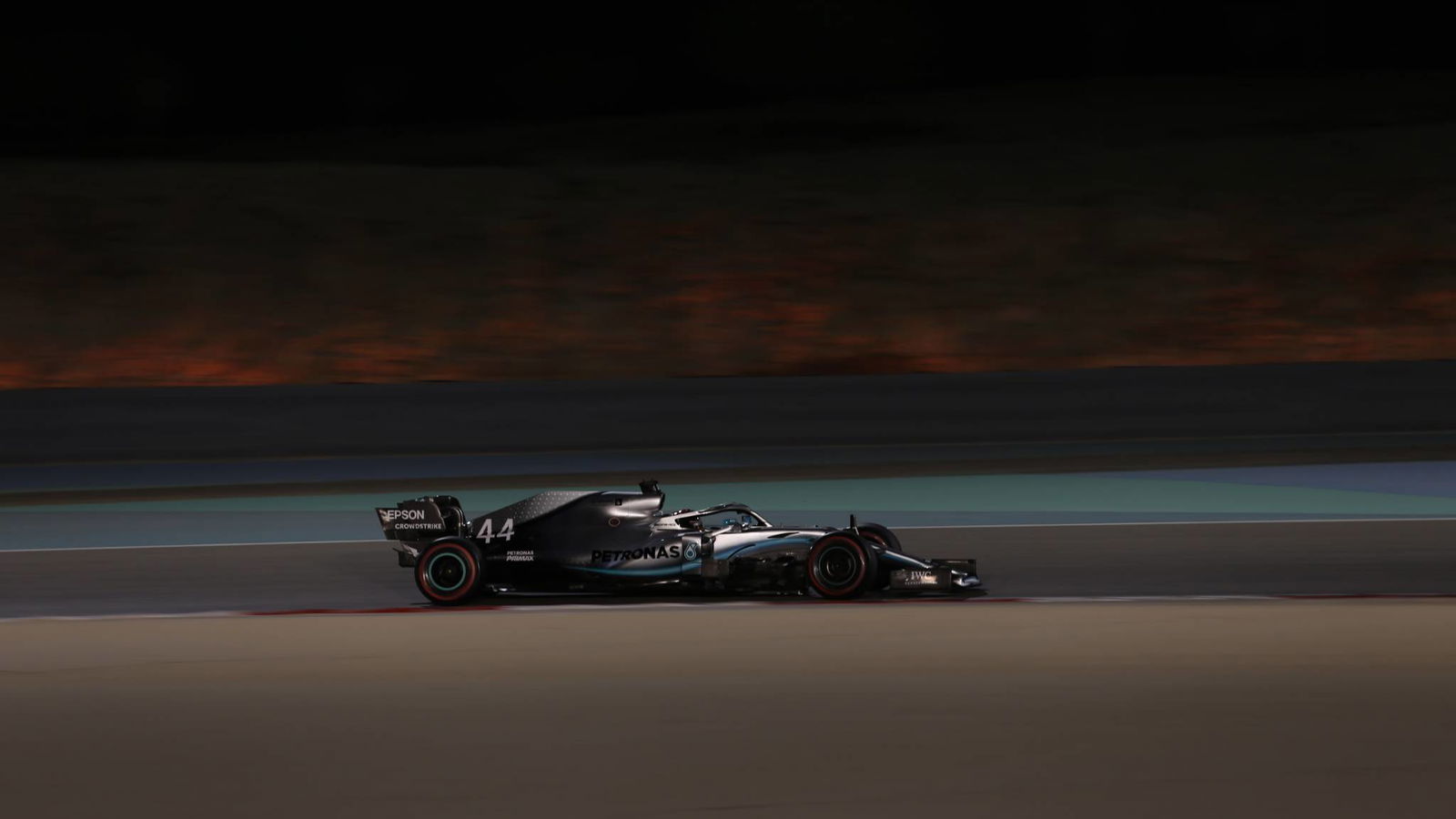 Mercedes lacking straight-line speed in Bahrain - Wolff