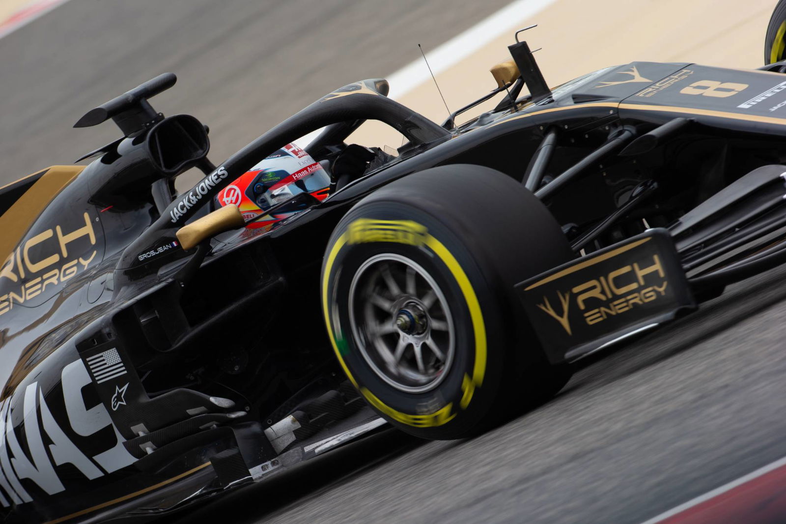 Vettel fastest from Stroll on morning of day two at Bahrain test