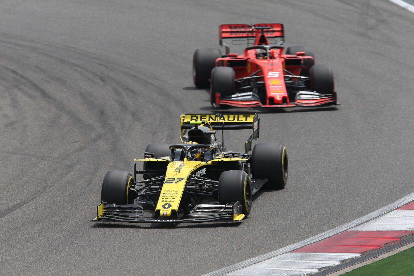 Albon ruled out of China qualifying after FP3 crash