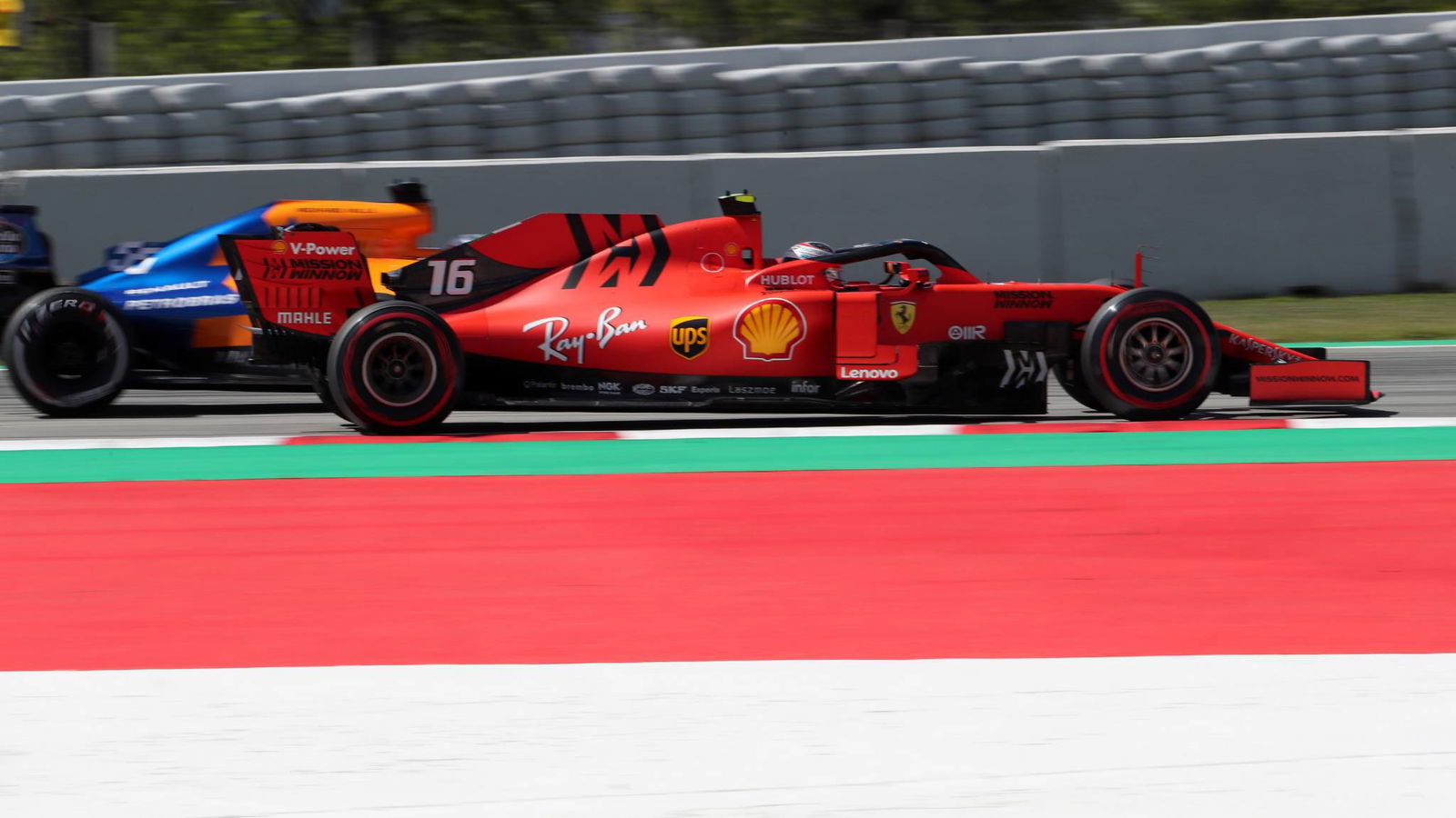 Renault telah membuat kemajuan mesin tetapi Ferrari 'unggul' - Sainz