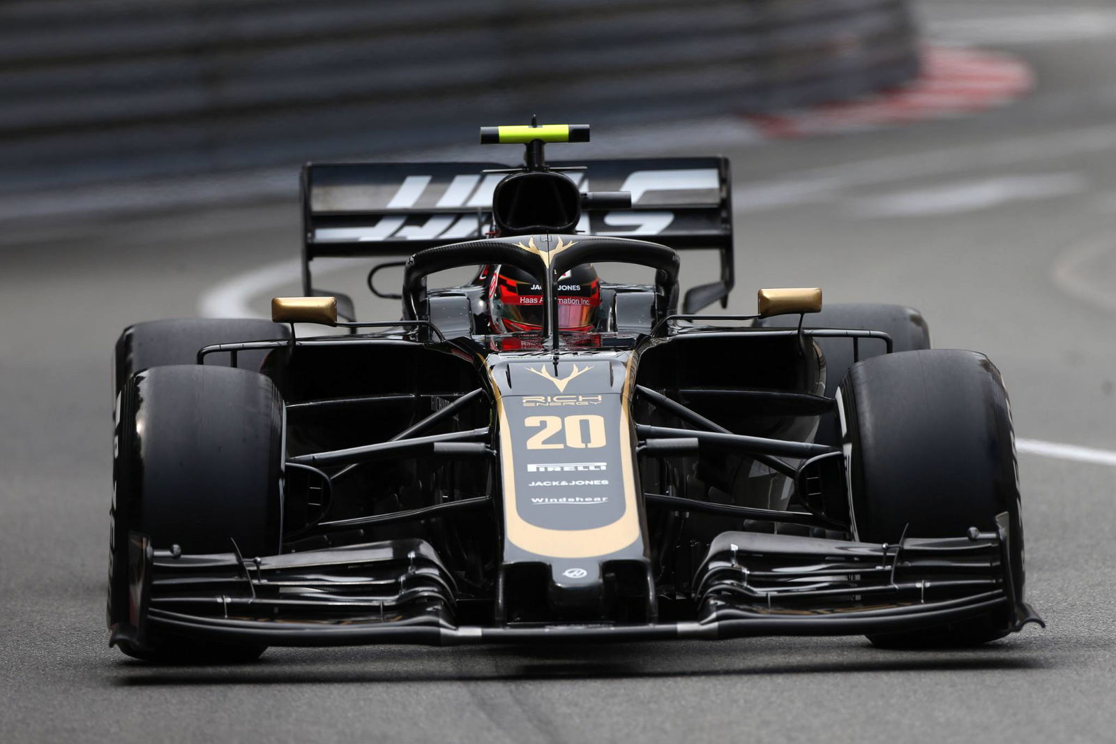 Ferrari considering bringing Resta back from Alfa Romeo