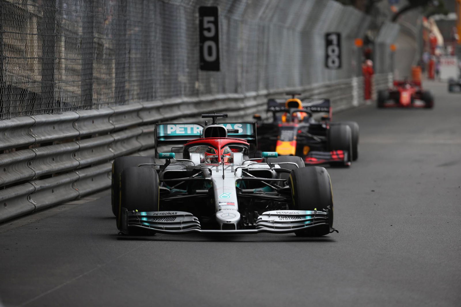 Perez explains “very lucky” miss with Monaco GP marshals