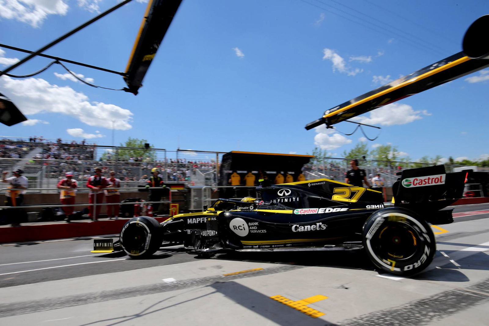 Risiko perubahan jadwal F1 membuka 