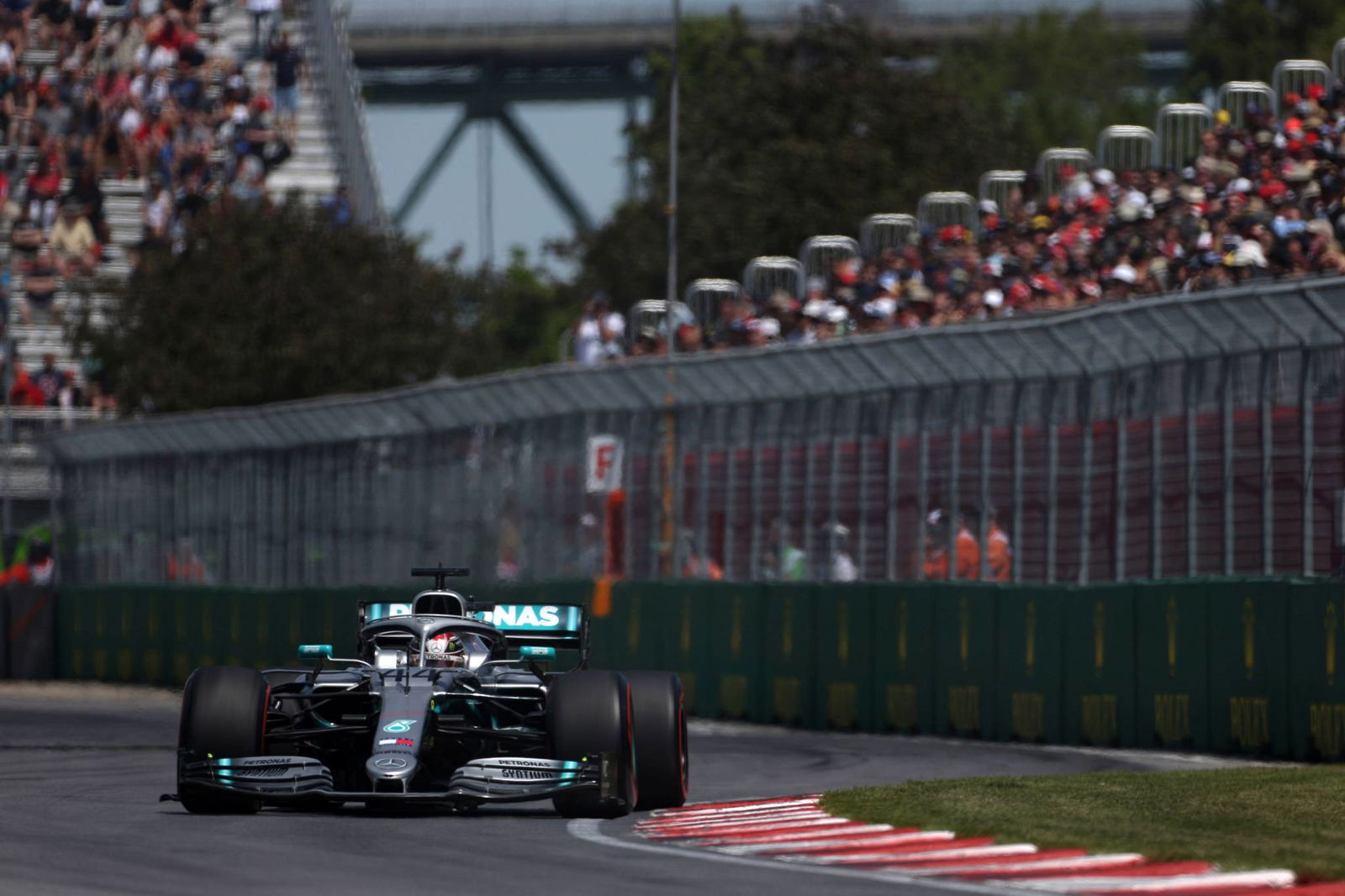 Bottas will ‘look in the mirror’ at mistakes after “messy” Q3