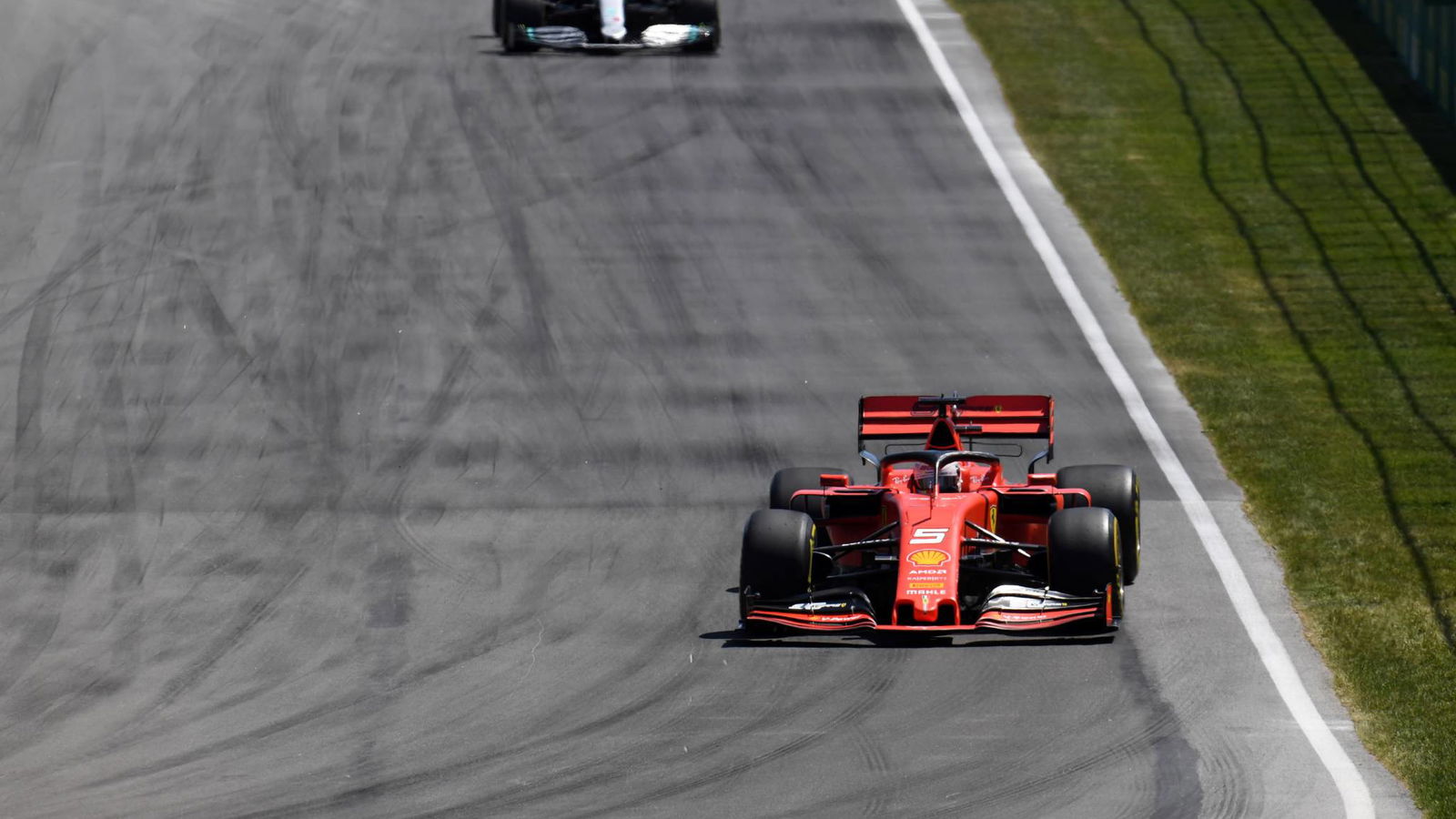 Vettel did not 'lose temper’, defends mistakes under pressure