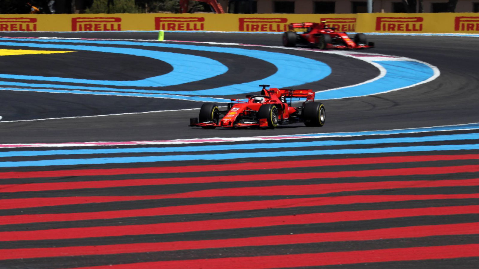 Leclerc menjelaskan panggilan radio Ferrari untuk mempercepat Vettel