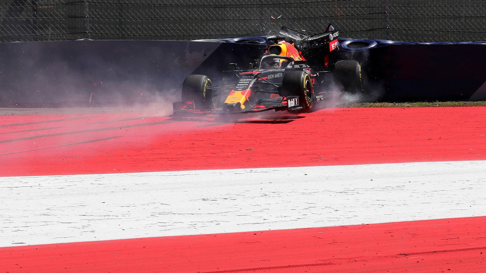 Verstappen blames 