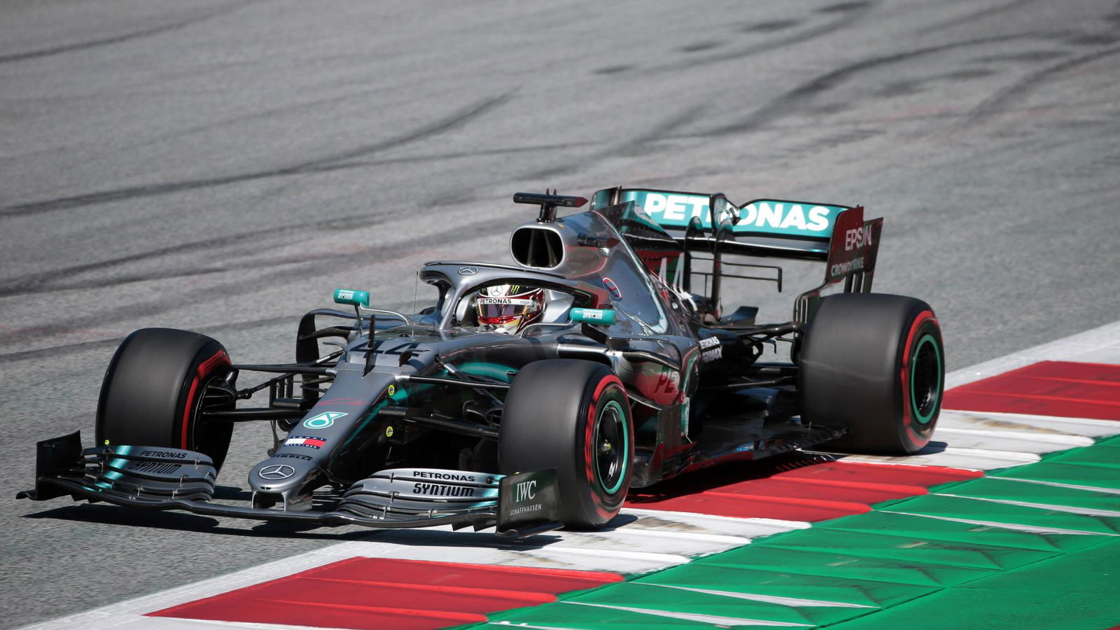 Hamilton mendapat penurunan grid GP Austria untuk blok Raikkonen Q1