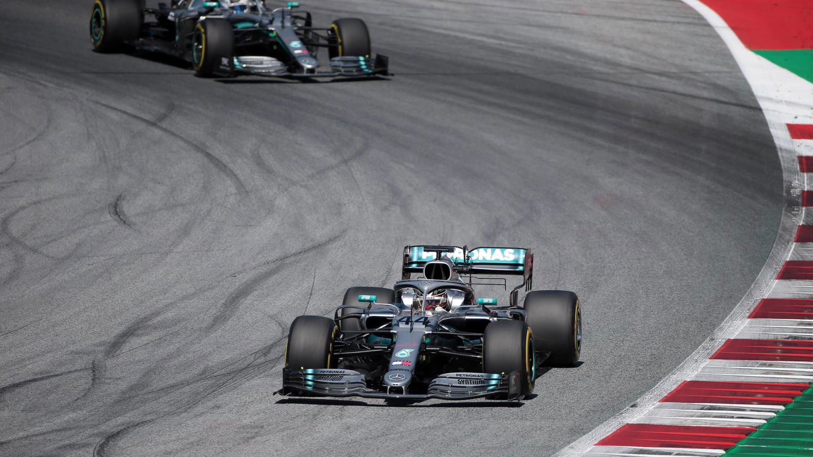 Bottas: Grid Hamilton membuang peluang besar