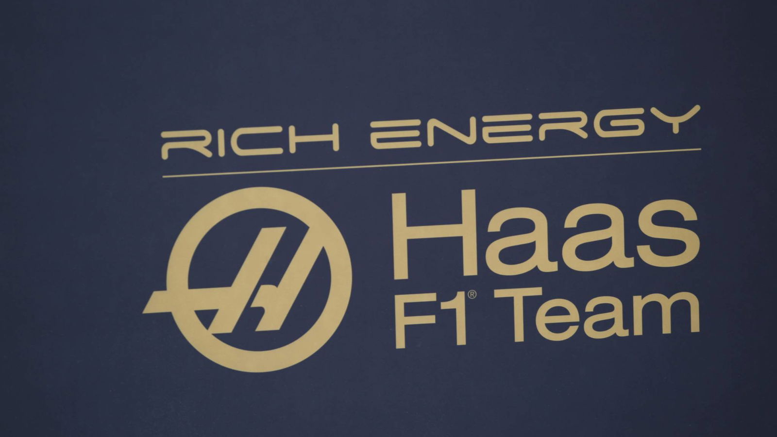 Bagaimana kisah Rich Energy meningkat di Silverstone